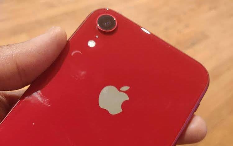 iPhone XR in red