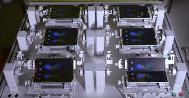 Samsung Galaxy Fold folding test