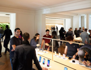 Apple Store in Champs-Elysses, Paris